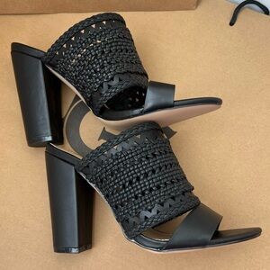 Shoe Dazzle Black Chunky Heels